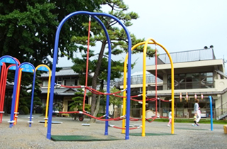 園庭遊具